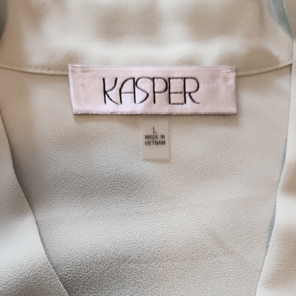 Kasper Green Tie Front Sleeveless Blouse - Picture 3 of 7